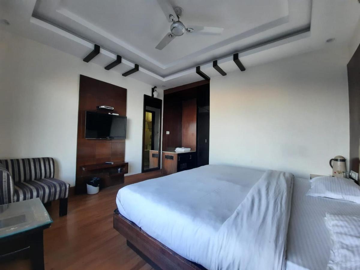 Hotel Basera Массури Экстерьер фото